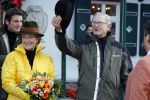 Bad Gastein 13 januari 2007
Pieter v Vollenhoven en Prinses Margriet op vakantie met Prins Maurits Prinses Marilene Prinses Anna Prins Lucas Prins Bernhard jr Prinses Annete Prinses Isablle Prins Sam Prins Pieter Christiaan Prinses Anita Prins Floris en Prinses Aimee vanwege hun 40 jarig huwelijk.