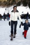 Bad Gastein 13 januari 2007
Pieter v Vollenhoven en Prinses Margriet op vakantie met Prins Maurits Prinses Marilene Prinses Anna Prins Lucas Prins Bernhard jr Prinses Annete Prinses Isablle Prins Sam Prins Pieter Christiaan Prinses Anita Prins Floris en Prinses Aimee vanwege hun 40 jarig huwelijk.
