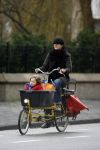 Amsterdam 17 januari 2007
Susan Visser met kindje op bakfiets.