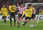 Eindhoven, 20 Februari 2007 Champions Leaguewedstrijd
PSV-FC Arsenal 1e ronde Eindstand 1-0 Seizoen 2006/2007
Tomas Rosicky in duel met Phillip Cocu