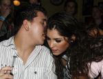 Uitgeest 17 januari 2006
Feest Henk Geels in Bobs saloon.
Jan Smit en Yolanthe Cabau v Karsbergen en zusje jan smit