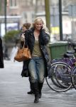Amsterdam 14 januari 2010
Bridget Maasland met gsm bellend op straat.
Peter Smulders bv