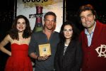 Amsterdam 15 januari 2010
Feestje vanwege 1000000 (miljoen) bezoekers bij de film komt een vrouw bij de dokter in het cobra cafe. Aanwezige cast Barry Atsma Carice v Houten Anna Drijver Dirk Zeelenberg, producent Reinout Oerlemans met zijn vrouw Danielle en schrijver Kluun met zijn vrouw.
Peter Smulders bv