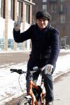 Amsterdam 26 januari 2010
Beau v Erven Dorens op de fiets in de kou.
Peter Smulders b v