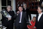 Leiden 19 januari 2010
Presenatie boek van de zangeres zonder naam geschreven door Ben Holthuis en de nieuwe cd. Ben Holthuis met Johnny en Adriaan Hoes
Peter Smulders bv