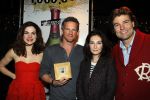 Amsterdam 15 januari 2010
Feestje vanwege 1000000 (miljoen) bezoekers bij de film komt een vrouw bij de dokter in het cobra cafe. Aanwezige cast Barry Atsma Carice v Houten Anna Drijver Dirk Zeelenberg, producent Reinout Oerlemans met zijn vrouw Danielle en schrijver Kluun met zijn vrouw.
Peter Smulders bv