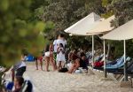 Curacao 9 januari 2010
Doutzen Kroes met haar nieuwe vriend dj Sunnery james op het mooiste strandje van Curacao genaamd Port Marie.
Peter Smulders bv