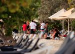 Curacao 9 januari 2010
Doutzen Kroes met haar nieuwe vriend dj Sunnery james op het mooiste strandje van Curacao genaamd Port Marie.
Peter Smulders bv