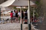 Curacao 9 januari 2010
Doutzen Kroes met haar nieuwe vriend dj Sunnery james op het mooiste strandje van Curacao genaamd Port Marie.
Peter Smulders bv