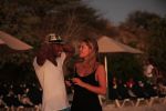 Curacao 9 januari 2010
Doutzen Kroes met haar nieuwe vriend dj Sunnery james op het mooiste strandje van Curacao genaamd Port Marie.
Peter Smulders bv