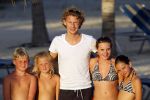 Curacao 28 december 2009
Ewout Genemans op het strand in curacao.
Ewout is ongelofelijk populair bij de nederlandse jeugd.
Peter Smulders bv