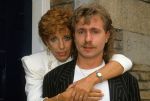 Trea Dobbs met haar overleden partner Hans Mortel  + 4 Februari. 2010 )