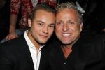 Amsterdam 28 januari 2011
Modeshow Addy v d Krommenacker op de amsterdam fashion week. gordon met vriend
Peter Smulders bv