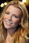 Scheveningen 17 januari 2011
Premiere Sonny Boy in het circustheater. Jennifer Ewbank met vriend
Peter Smulders bv