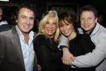 Uitgeest 17 januari 2011
Nieuwjaarsreceptie Henk Geels in Bobs saloon. Marco Leontien Mary en Armando Borsato
Peter Smulders bv