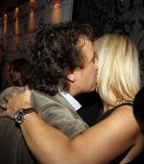 Uitgeest 17 januari 2011
Nieuwjaarsreceptie Henk Geels in Bobs saloon. Marco en Leontien Borsato met Denise Boekhof en haar vriend
Peter Smulders bv