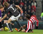 Eindhoven, 20 Maqrt 2011
kompetitiewedstrijd PSV-NAC, eindstand 4-1
Seizoen 2010/2011
Marcus Berg in duel met Kees Luijckx
Foto Junior Smulders