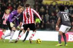 Eindhoven, 20 Maqrt 2011
kompetitiewedstrijd PSV-NAC, eindstand 4-1
Seizoen 2010/2011
Marcus Berg in duel met Milano Koenders
Foto Junior Smulders