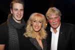 Hilversum 30 januari 2011
Nationale songfestival met de 3J's in studio 21. Marga Bult met zoon en man Jan van Ingene
Peter Smulders bv