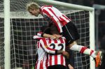 Eindhoven, 24 Februari 2011
Uefacup wedstrijd PSV-OSC Lille, eindstand 3-1
Ola Toivonen is blij met doelpunt van Balazs Dzsudzsak
Foto Junior Smulders