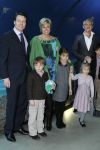 Blijdorp Rotterdam 2 februari 2011
Presentatie van het nieuwe boek van Prinses laurentien en Sieb Posthuma in dierentuin Blijdorp. Prins Constantijn en hun kinderen Eloise Claus Cazimir en Leonore.
Peter Smulders bv