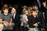 Blijdorp Rotterdam 2 februari 2011
Presentatie van het nieuwe boek van Prinses laurentien en Sieb Posthuma in dierentuin Blijdorp. Prins Constantijn en hun kinderen Eloise Claus Cazimir en Leonore.
Peter Smulders bv