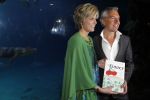 Blijdorp Rotterdam 2 februari 2011
Presentatie van het nieuwe boek van Prinses laurentien en Sieb Posthuma in dierentuin Blijdorp. Prins Constantijn en hun kinderen Eloise Claus Cazimir en Leonore.
Peter Smulders bv