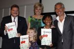 Blijdorp Rotterdam 2 februari 2011
Presentatie van het nieuwe boek van Prinses laurentien en Sieb Posthuma in dierentuin Blijdorp. Prins Constantijn en hun kinderen Eloise Claus Cazimir en Leonore.
Peter Smulders bv