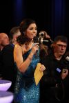 Hilversum 30 januari 2011
Yolanthe Sneijder Cabau presenteert het nationale songfestival en Wesley en Jessey Sneijder kijken trots toe.
Peter Smulders bv