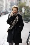 Amsterdam 26 januari 2012
Patty Brard Anouk Smulders en Sjimmy Bruijninckx op straat.
Peter Smulders bv