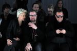 Amsterdam 28 januari 2012
modeshow Custo op de IAFW met oa aanwezig Martijn en Amanda Krabbe met hun dochters. Bastiaan v Schaik
Peter Smulders bv