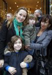 Amsterdam 21 januari 2012
Premiere de muppets in Tuschinski. Cynthia Abma met moeder en kinderen
Peter Smulders bv