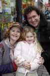 Amsterdam 21 januari 2012
Premiere de muppets in Tuschinski. Hielke Bierman met man en dochter
Peter Smulders bv