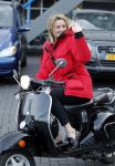 Amsterdam 21 januari 2012
Lieke v Lexmond op scooter bij de rai.
Peter Smulders bv