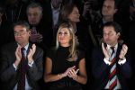 Amsterdam 27 januari 2012
Prinses Maxima bezoekt de Amsterdam Fashion week . Maxime Verhagen reikt de prijzen uit bij de green competition.
Peter Smulders bv