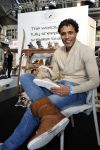 Amsterdam 23 januari 2012
Pierre v Hooijdonk en Parry Patel met hun Metro Sneakers op de modefabriek
Peter Smulders bv