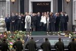 Soestdijk 5 december 2004
Prins Bernhard wordt vanaf  Paleis Soestdijk naar paleis Noordeinde gebracht. Prins Friso Mabel Wisse Smit Prins Jaime Prinses Carolina Prinses Margarita Prins Carlos Prinses Laurentien Prins Friso Prins Willem Alexander Amalia Prinses Maxima Prinses Juliana Prinses Annette Prins  Floris Prinses Marilene Prins Maurits en Prins Pieter Christiaan op bordes. Koningin Beatrix Prinses Irene Prinses Christina Prinses Margriet en Pieter v Vollenhoven
Peter Smulders bv