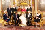 Apeldoorn 15 december 2002

Doop prinses Eloise , Aanwezig Koningin Beatrix, Prins Willem Alexander, Maxima , Prins Friso, Mabel wisse Smit, Prinses Cristina, Prinses Juliana, Pieter v Vollenhoven Prinses Margriet,  Prins Bernhard, Eef Brouwer, Tjeenk Willink, Laurens Jan Brinkhorst, Wim Kok  Jan Peter Balkenende.Prins Haakon en Mette Marit
Prins v Luxemburg Trijntje Oosterhuis met vader
Peter Smulders bv