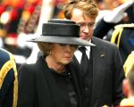 Delft 15 oktober 2002

Begrafenis Prins Claus.
Koningin Beatrix, Prins Friso, Prins Constantijn, Prinses Laurentien, Prins Willem Alexander en Maxima

Peter Smulders bv