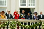 Den Haag 17 september 2002

Prinsjesdag met Koningin Beatrix, Prins Willem Alexander, Maxima, Prins Friso, Prins Constantijn, Laurentien, Prinses Margriet en Pieter v Vollenhoven.

Peter Smulders bv