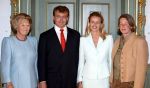 Den Haag 30 juni 2003

verloving mabel wisse smit en prins friso op huis ten bosch.
verder aanwezig koningin beatrix en de moeder van mabel


Peter Smulders bv