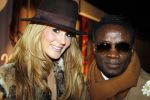 Amsterdam 28 januari 2012
AIFW fashion week met div bn ers bij div shows. Regilio Tuur met vriendin
Peter Smulders bv