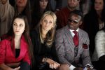 Amsterdam 28 januari 2012
modeshow Custo op de IAFW met oa aanwezig Martijn en Amanda Krabbe met hun dochters. Regilio Tuur met een kennis
Peter Smulders bv