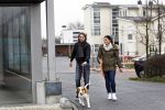 Vinkeveen 25 januari 2012
Roxeanne Hazes en haar vriend Nick laten samen hun hond uit.
Peter Smulders bv