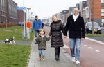 Almere 28 januari 2012
Suus Ruis met vriend en zoontje op straat.
Peter Smulders bv