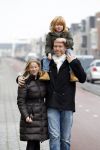 Almere 28 januari 2012
Suus Ruis met vriend en zoontje op straat.
Peter Smulders bv