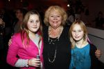 Utrecht 28 januari 2012
Premiere LA the Voices met Gordon in Vredenburg. Tineke de Nooy met kleinkinderen
Peter Smulders bv