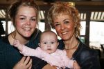 Volendam 14 februari 2013
Presentatie cd Jan Keizer en Annie Schilder bij old dutch. Annie met dochter Anja en kleinkind
Peter Smulders bv