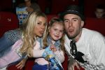 Amsterdam 3 februari 2013
Premiere Ted en de Schat in pathe Arena. Ben Saunders met zijn dochter en vriendin Yvonne Coldeweijer (Keet)
Peter Smulders bv
