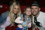 Amsterdam 3 februari 2013
Premiere Ted en de Schat in pathe Arena. Ben Saunders met zijn dochter en vriendin Yvonne Coldeweijer (Keet)
Peter Smulders bv